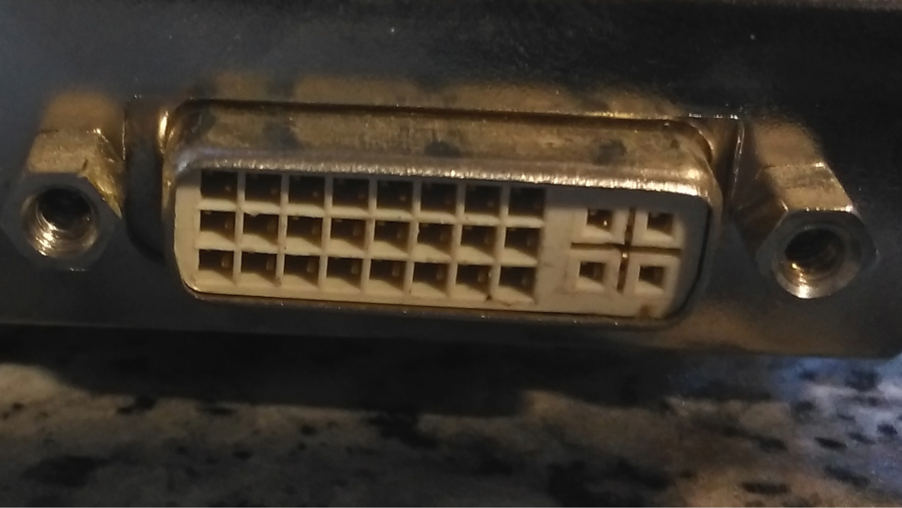 DVI female connection