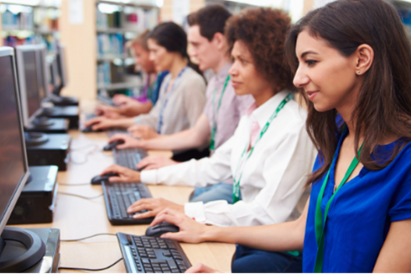 Miramar students in computer lab